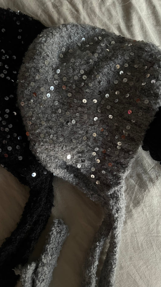 GREY GLANS